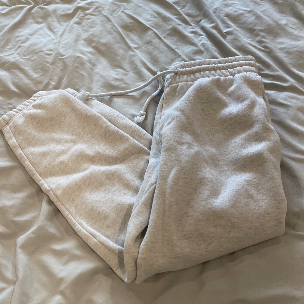 Aritzia Tna Cozy Perfect Fleece Sweatpants Heather Grey